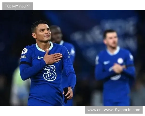 冬窗放话:若不卖出大牌将不会引进滕哈赫